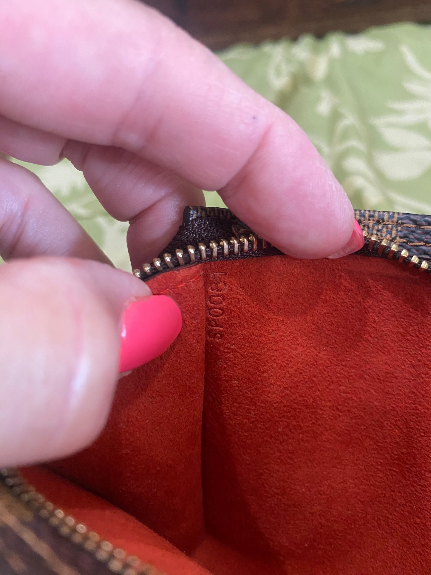 Bucket Pouch PM in DE print