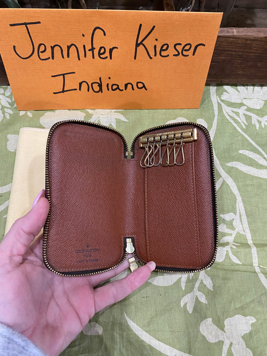 6 Key Zip Around Pouch