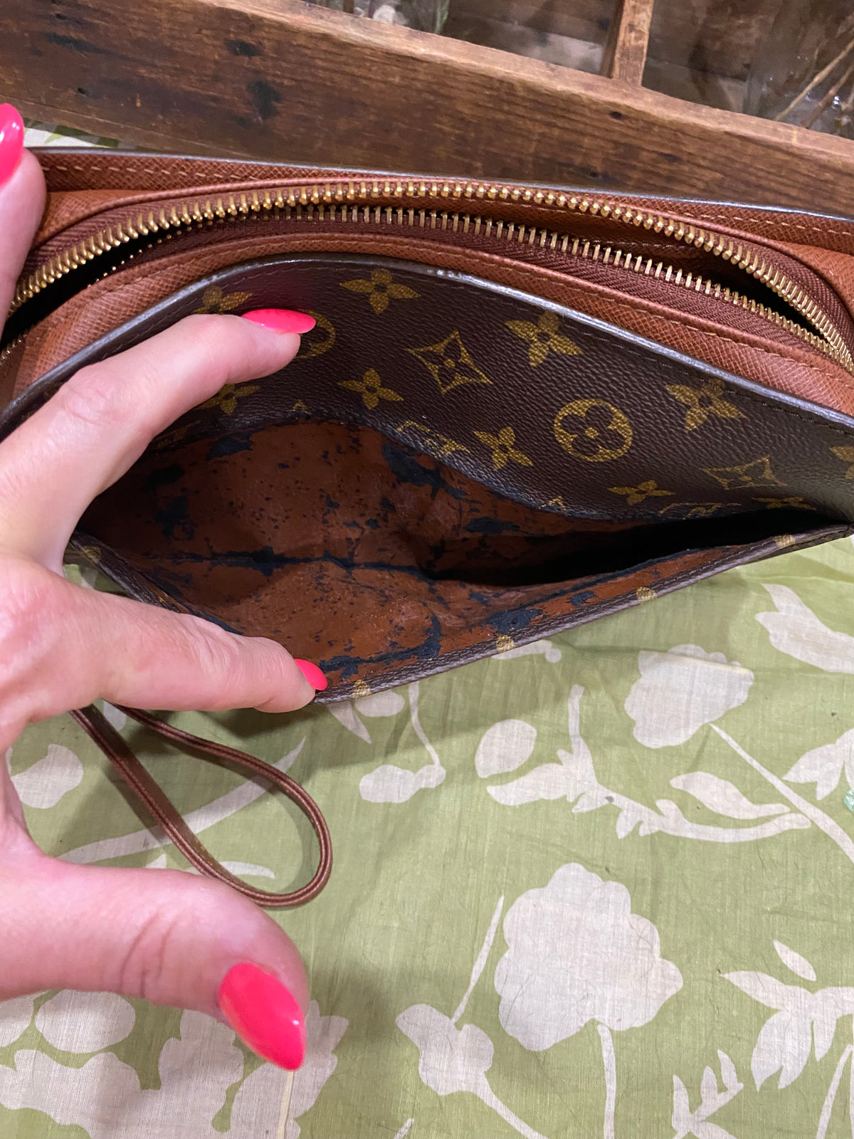 Orsay Clutch