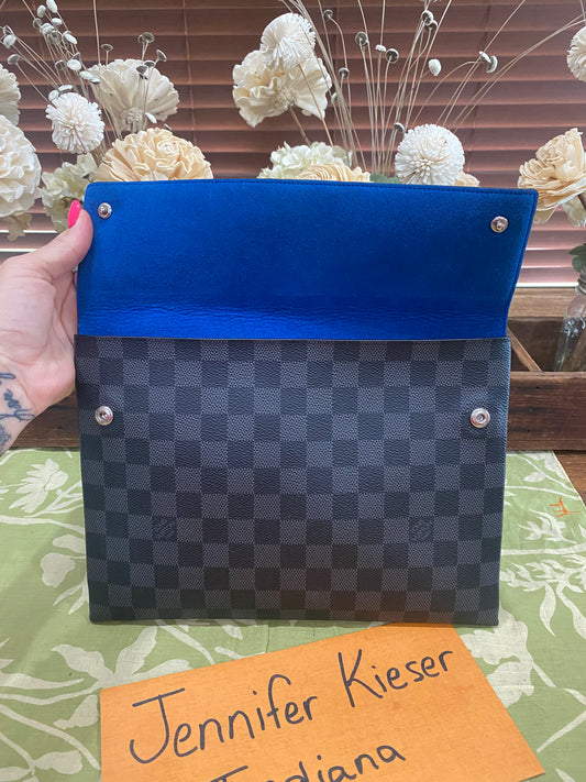 Alpha Pochette GM in Black Damier Graphite