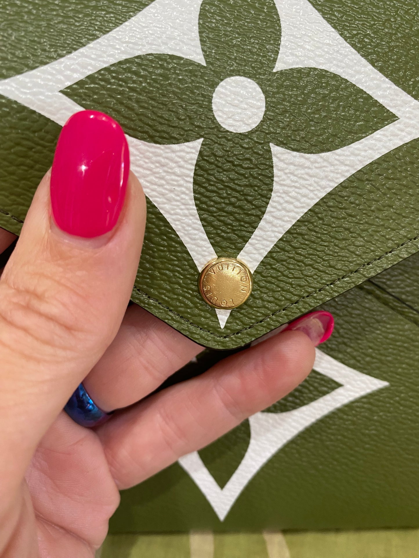 Large Kirigami Pouchette