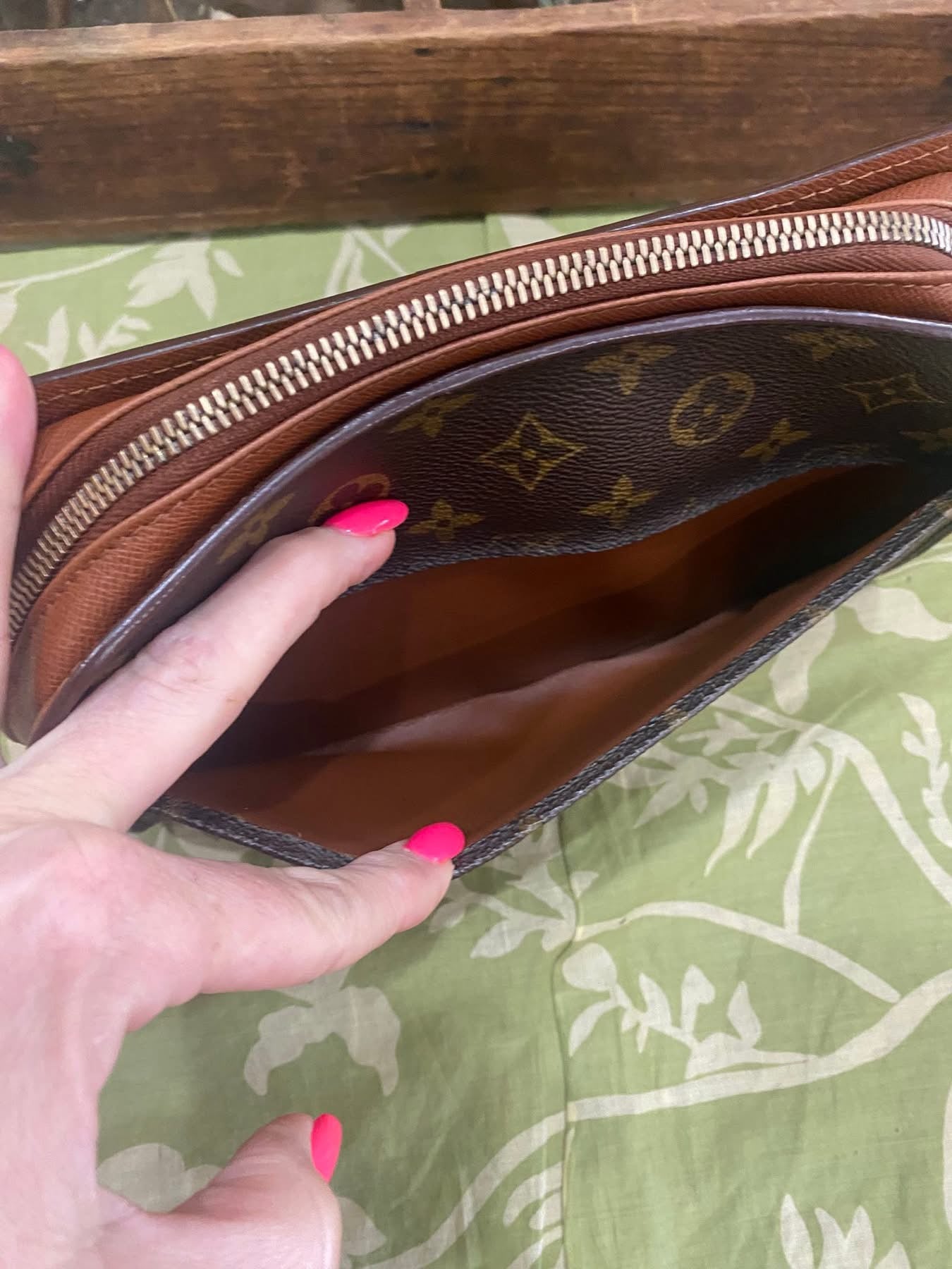 Orsay Clutch