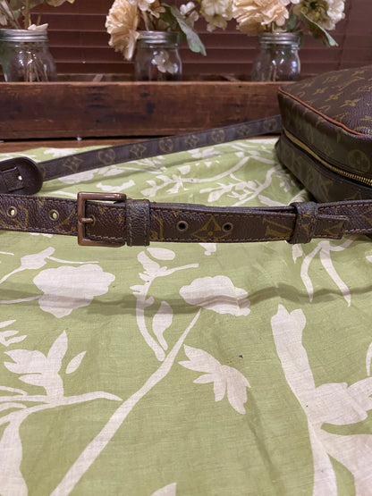 Vintage Marceau GM Messenger Bag