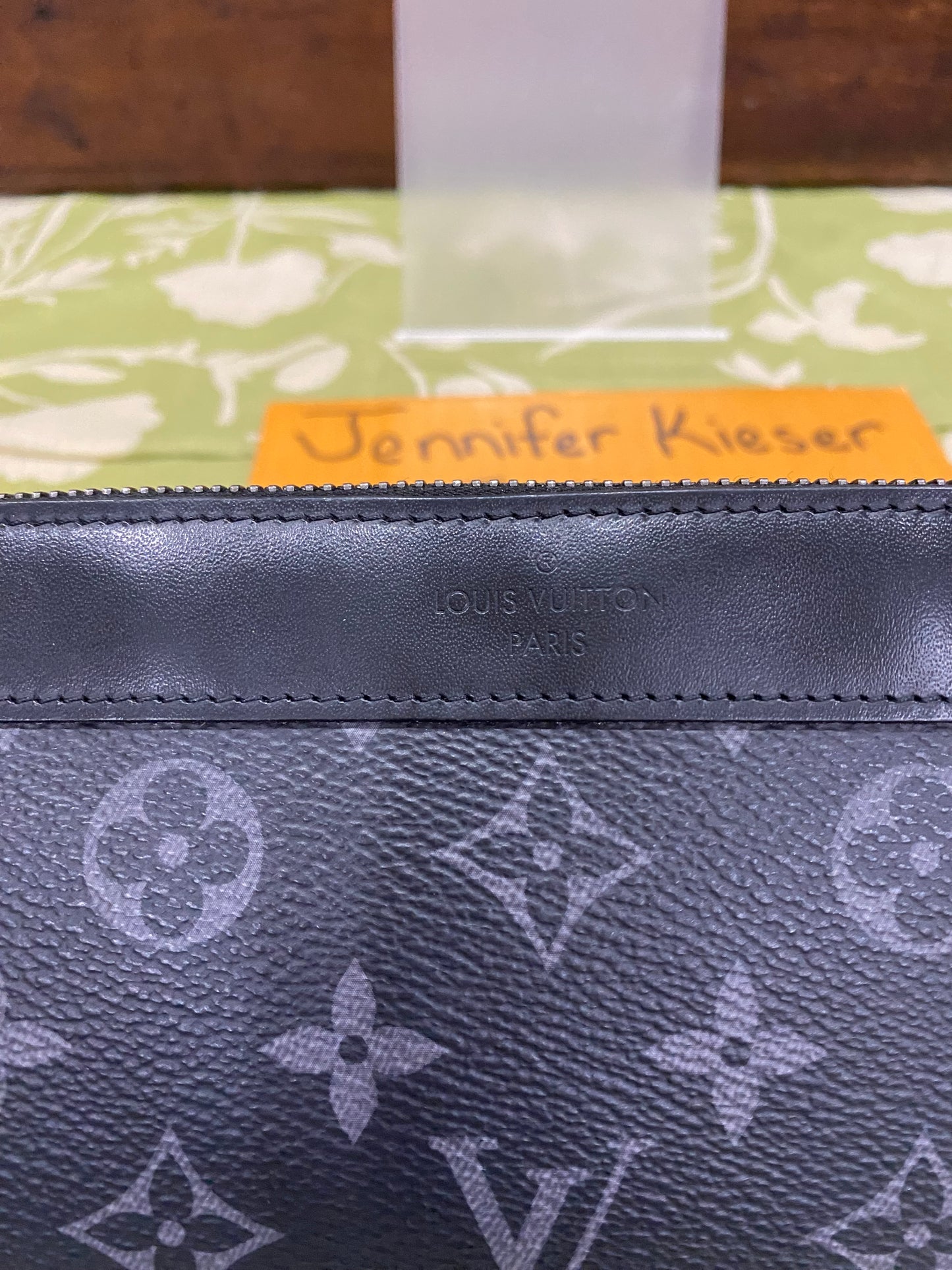 Discovery Pochette in Eclipse