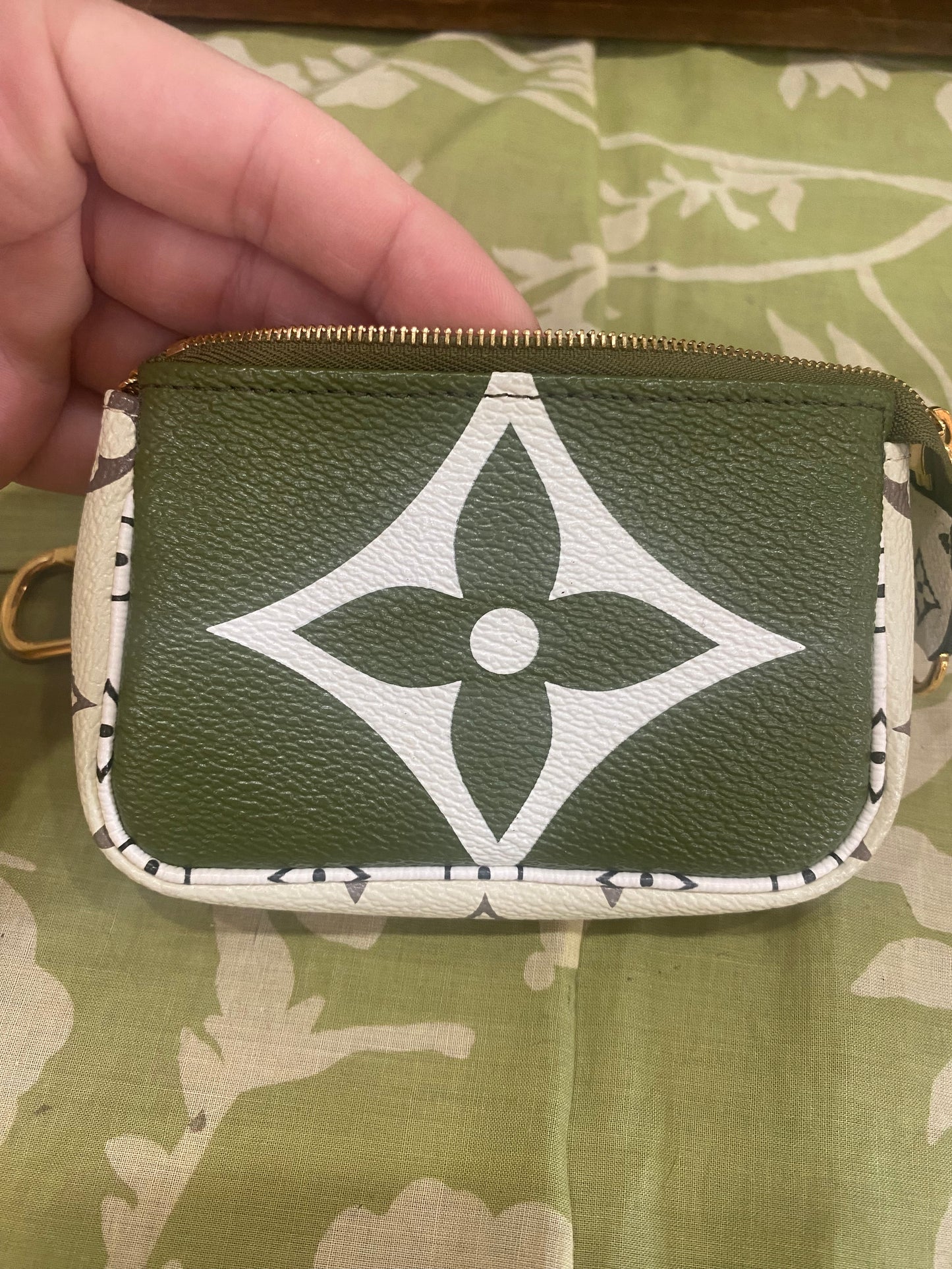 Monogram Giant Micro Pouchette