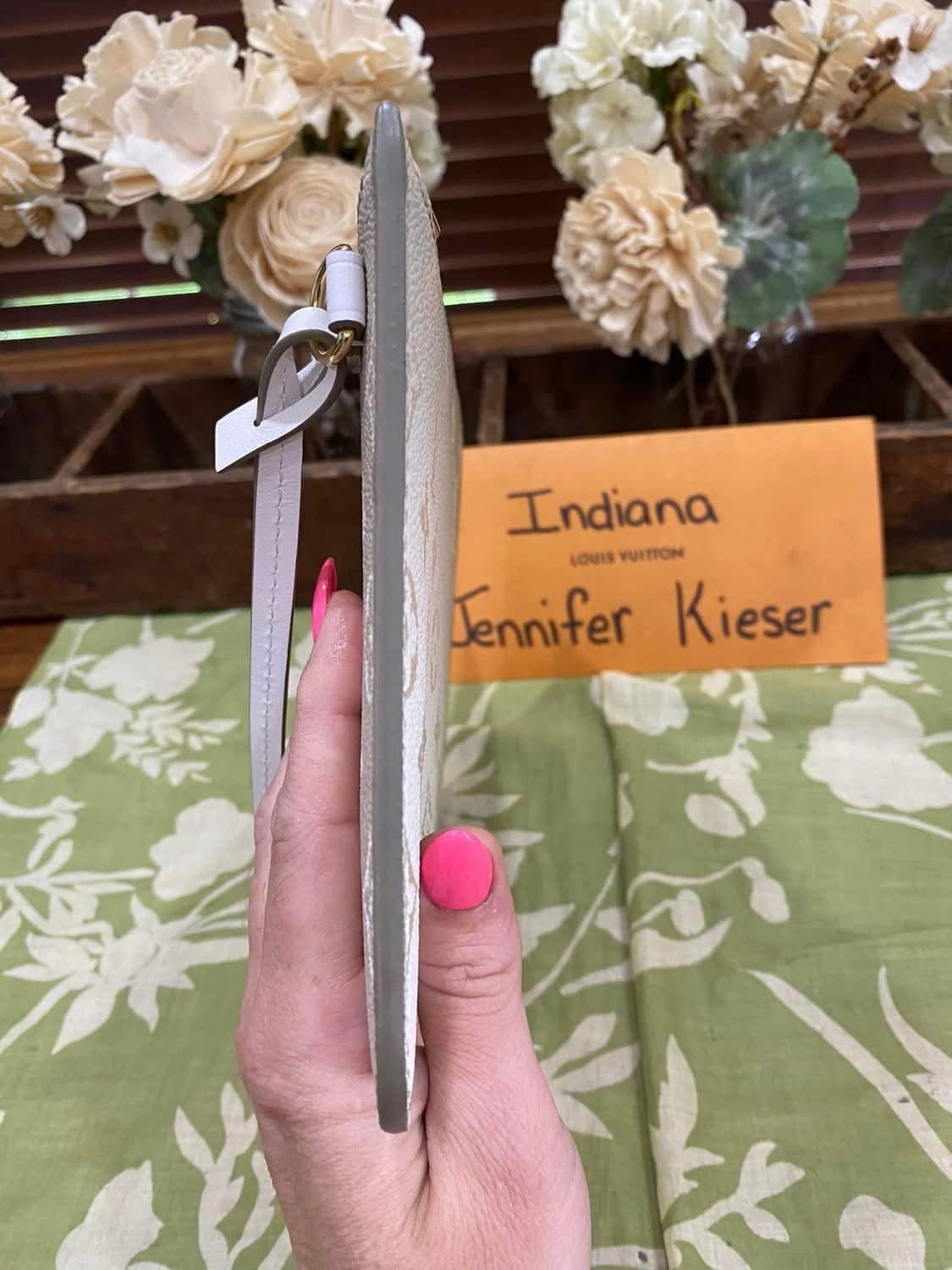 Neverfull Pouch GM (Spring in the City collection)