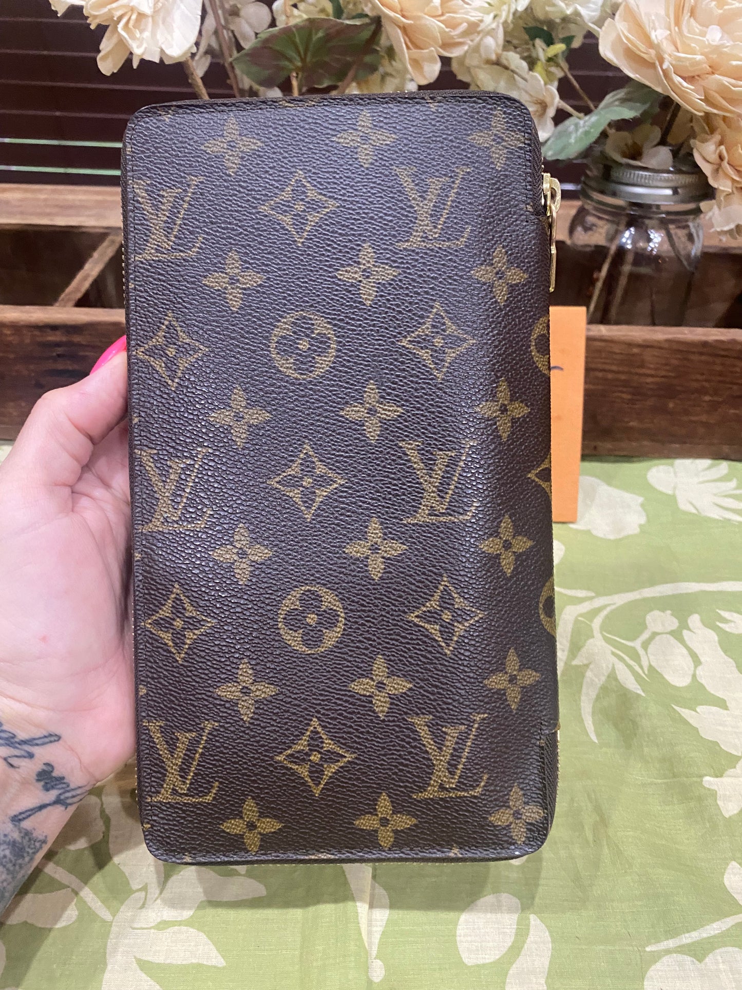 Daily Organizer Long Wallet
