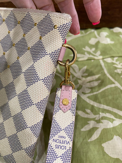 City Pouch- studded DA print with removable wristlet strap