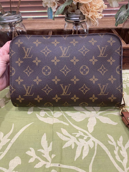 Orsay Clutch