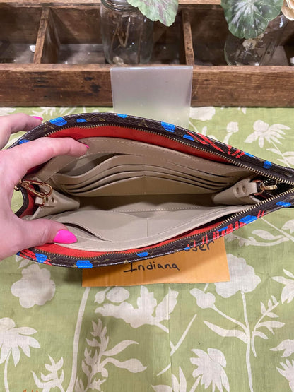 LE Jungle Toiletry 26