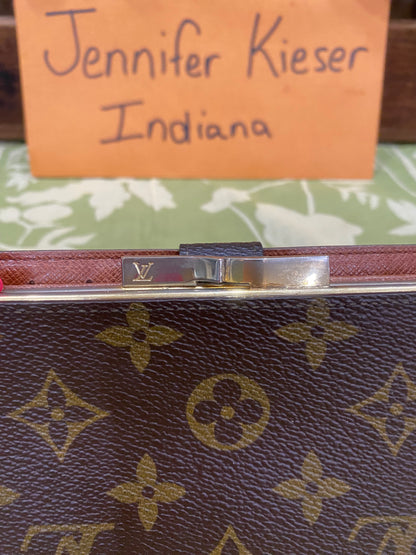 Vintage Kisslock Long Wallet