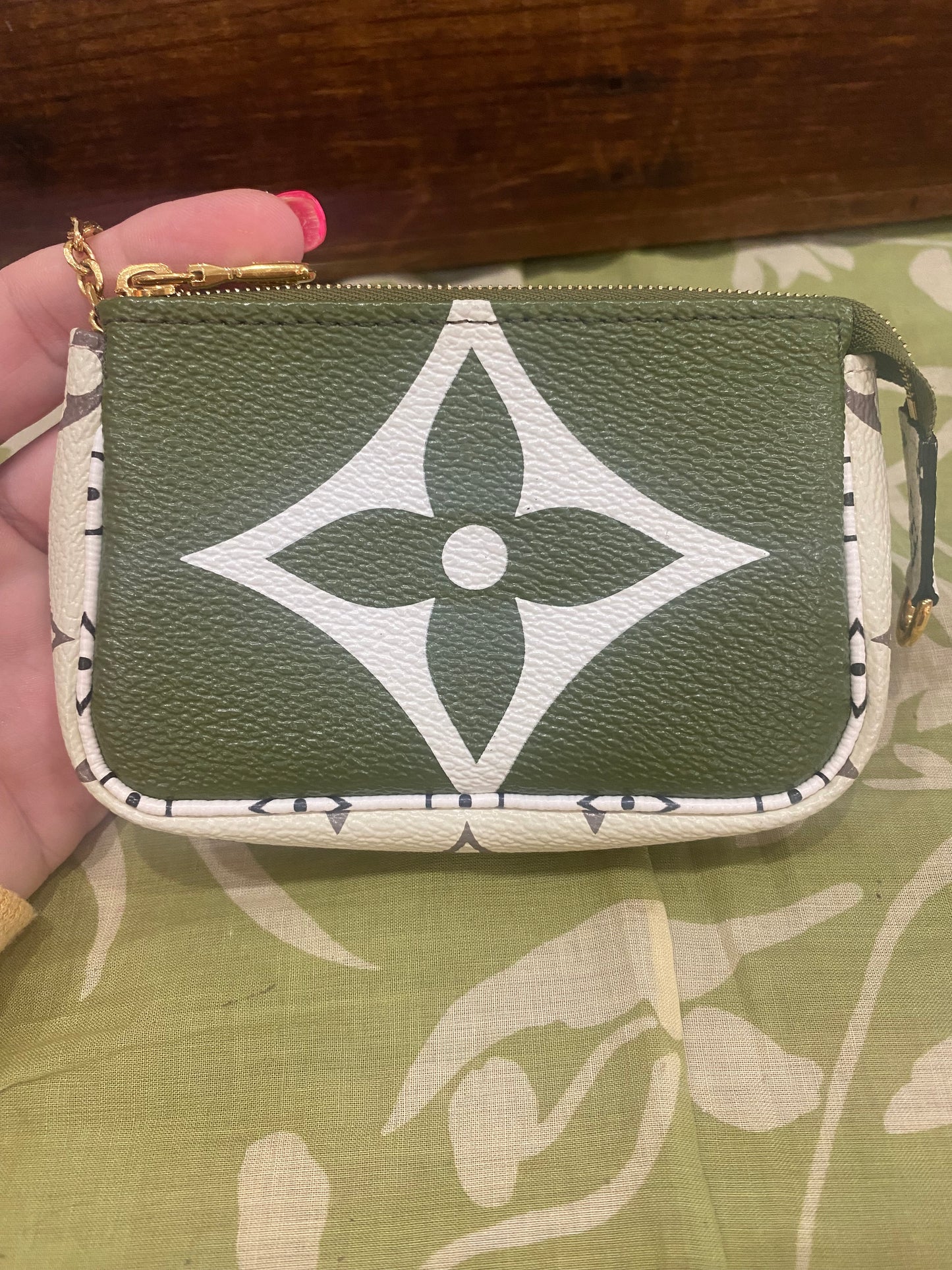 Monogram Giant Micro Pouchette