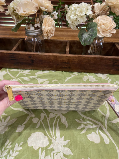 City Pouch- studded DA print with removable wristlet strap