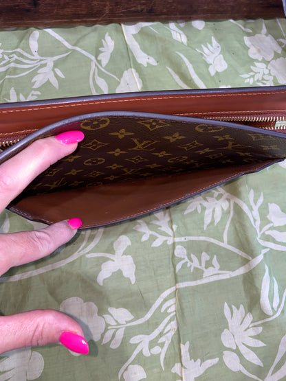 Homme Clutch