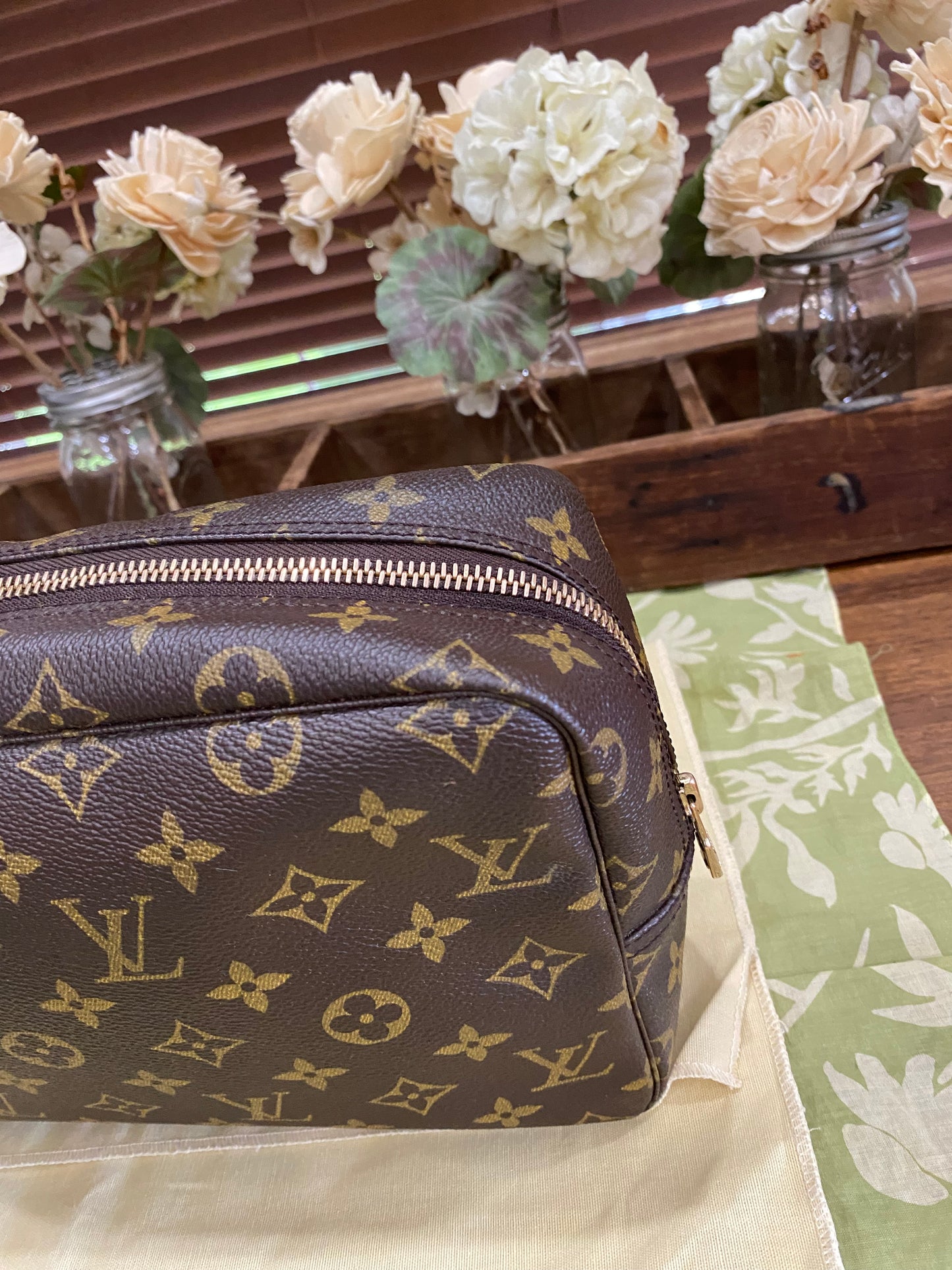 Vintage Trousse 28