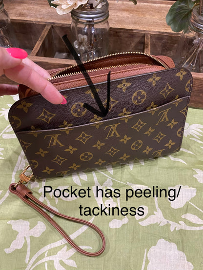 Orsay Clutch