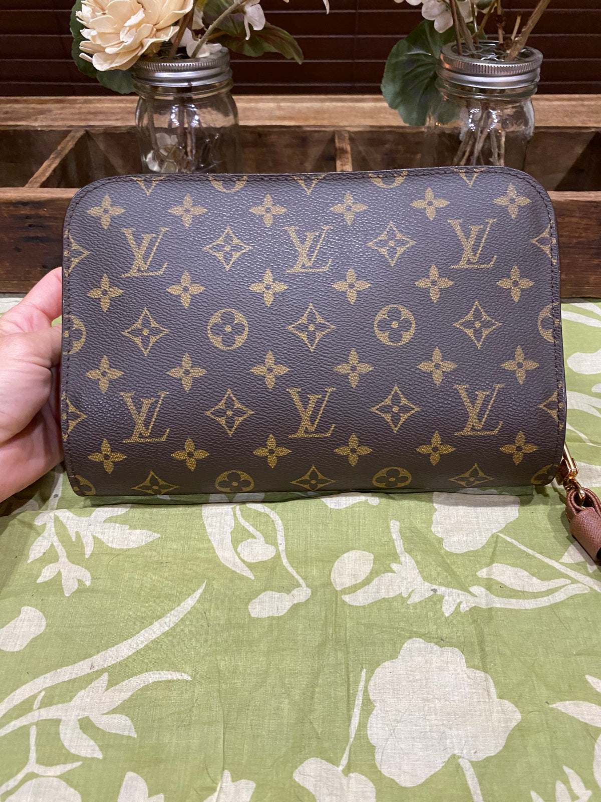 Orsay Clutch