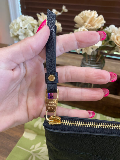 Daily Pouch in black Noir Empreinte