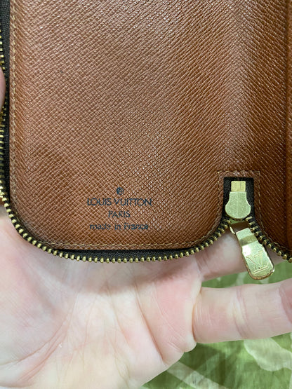 6 Key Zip Around Pouch