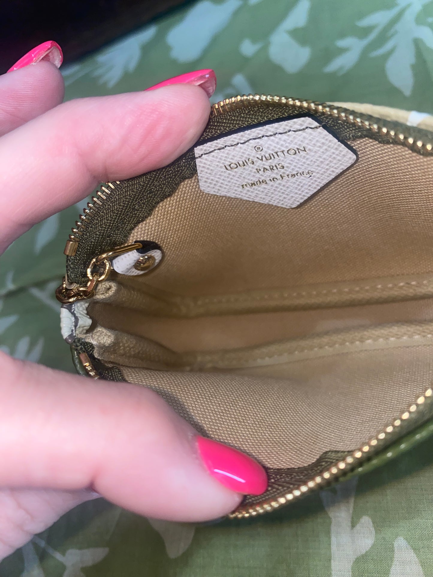 Monogram Giant Micro Pouchette