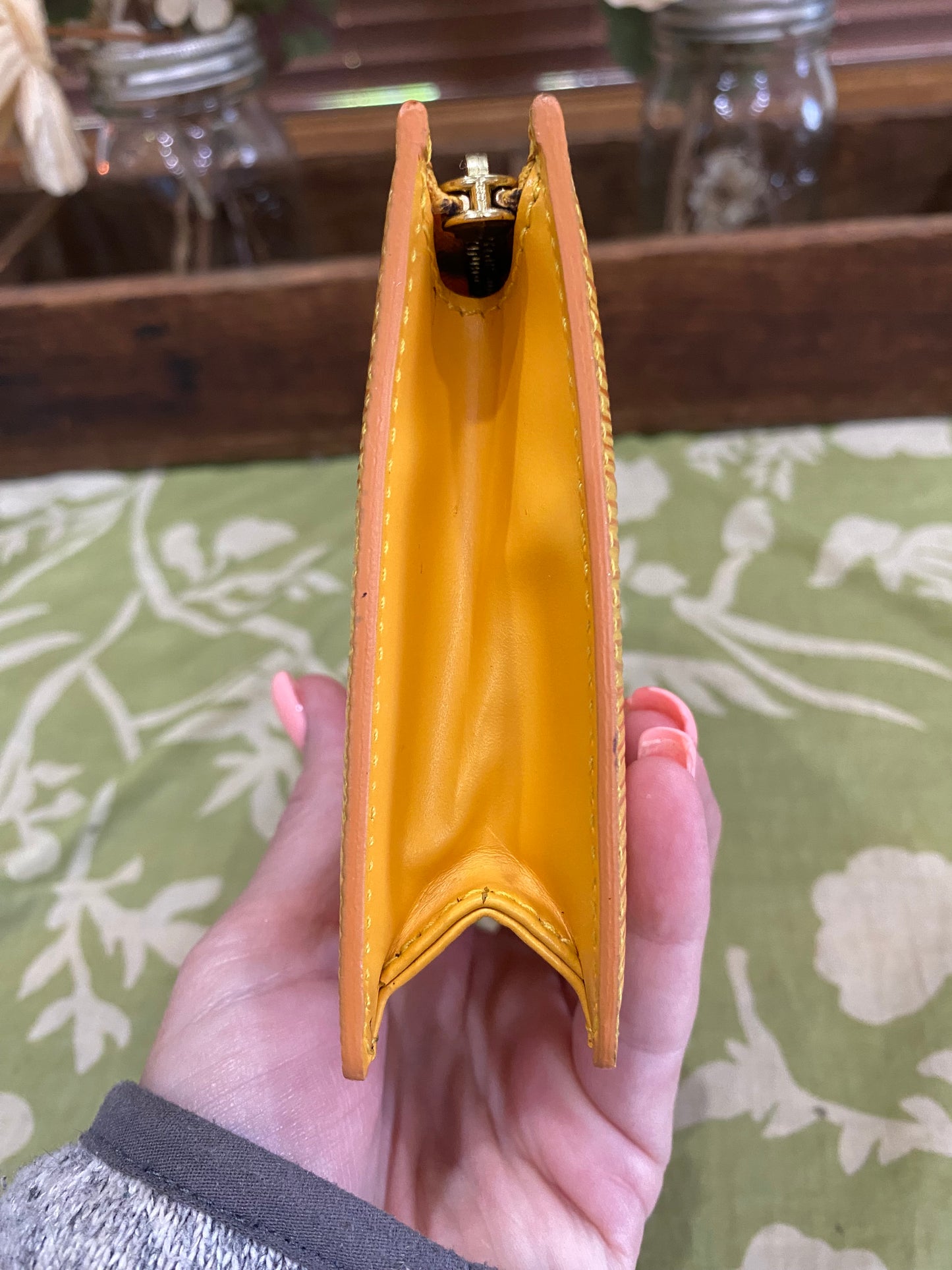 Toiletry 15 (Epi leather in Tassil Yellow)