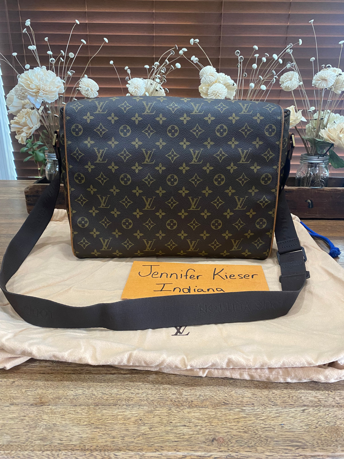 Abbesses Messenger Bag