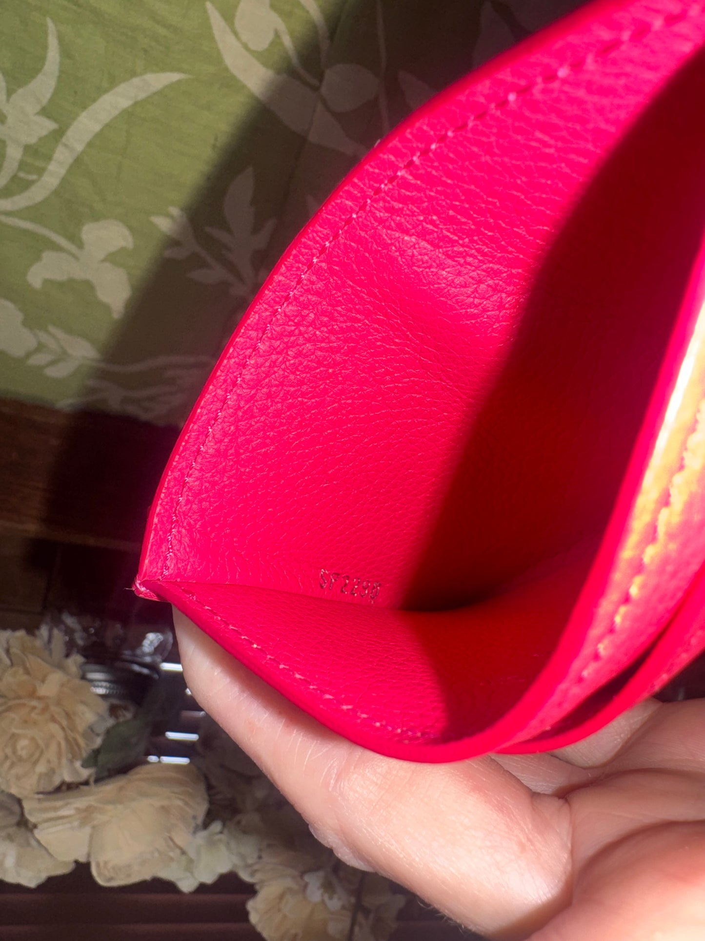 Lockme Credit Card Holder (Calfskin Pink Leather)
