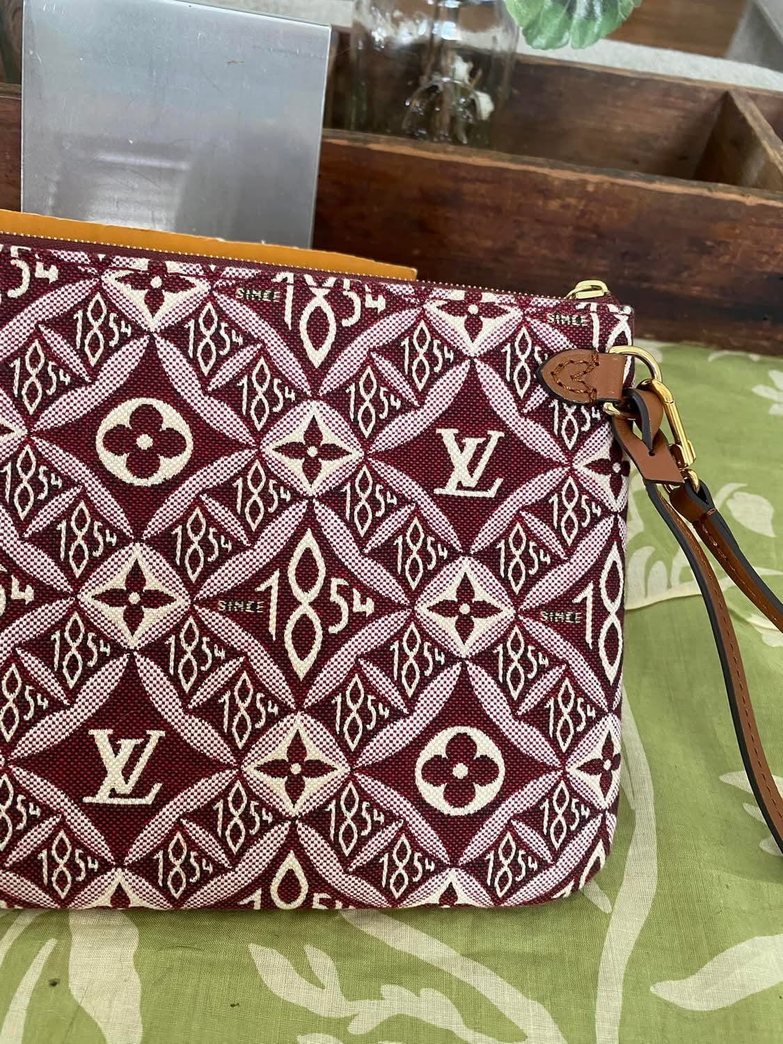 Neverfull Pouch