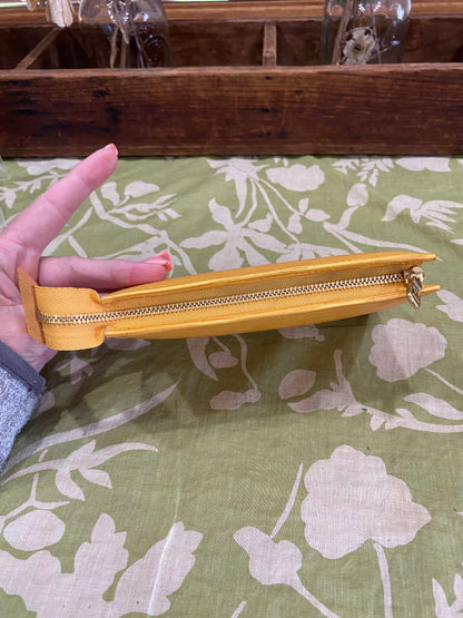 Toiletry 15 (Epi leather in Tassil Yellow)