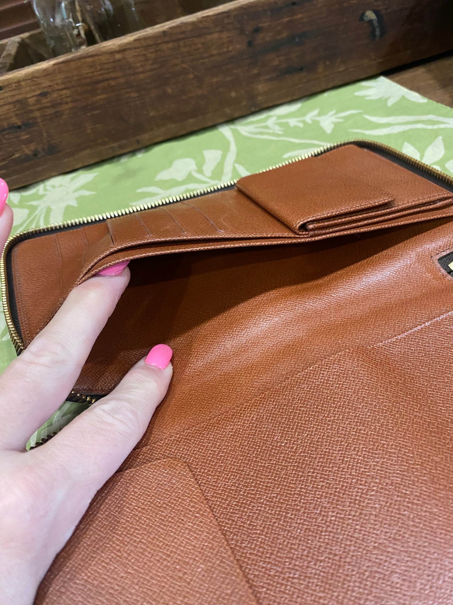 Daily Organizer Long Wallet