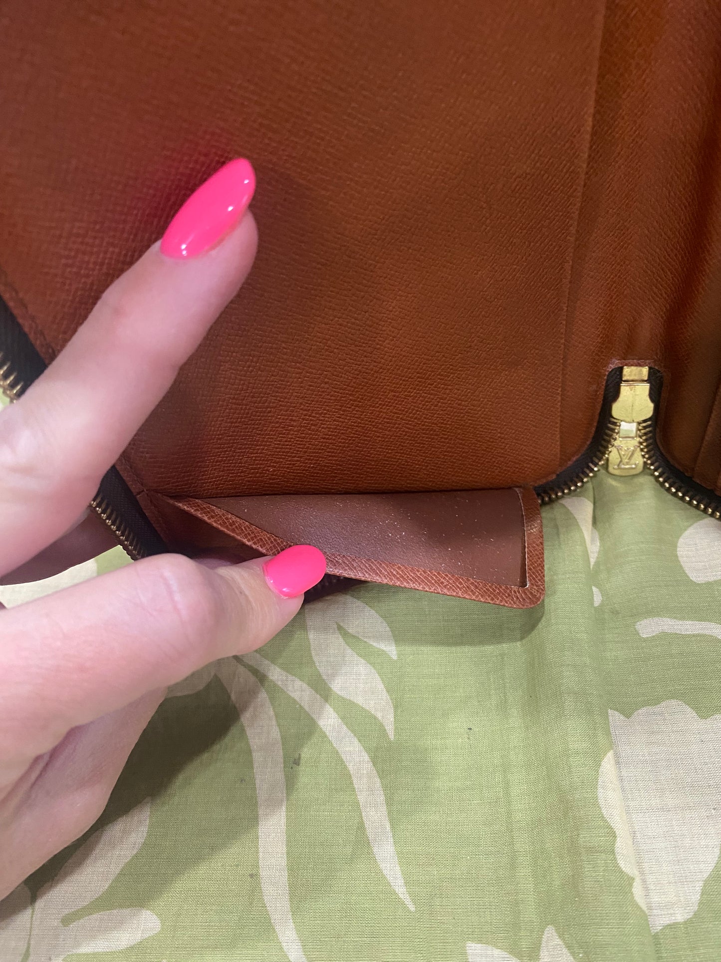 Daily Organizer Long Wallet