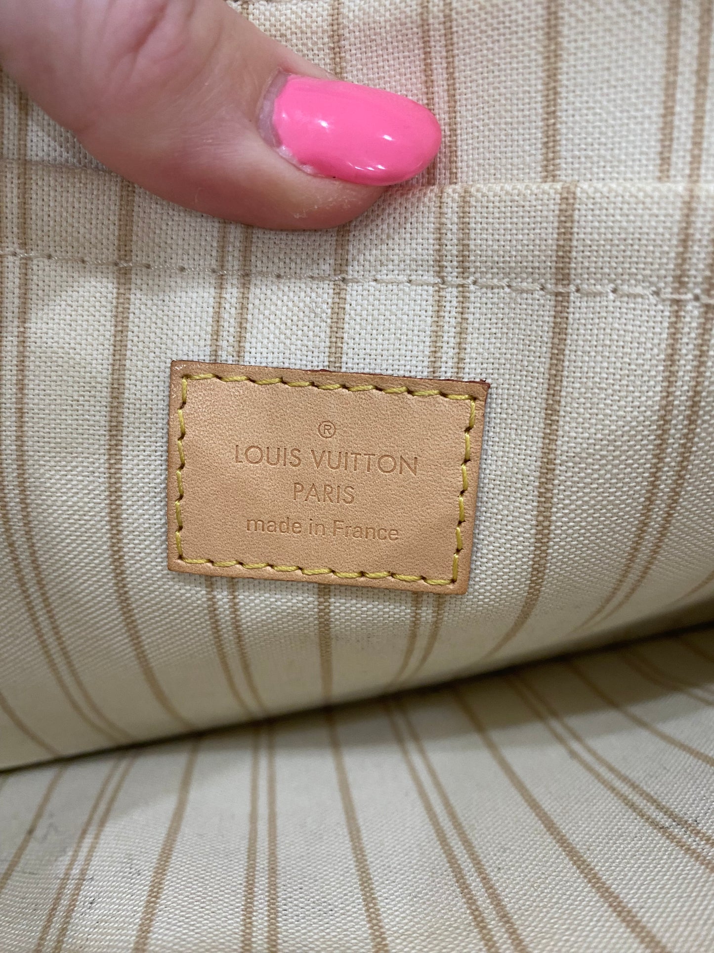 Neverfull Pouch GM in DA print