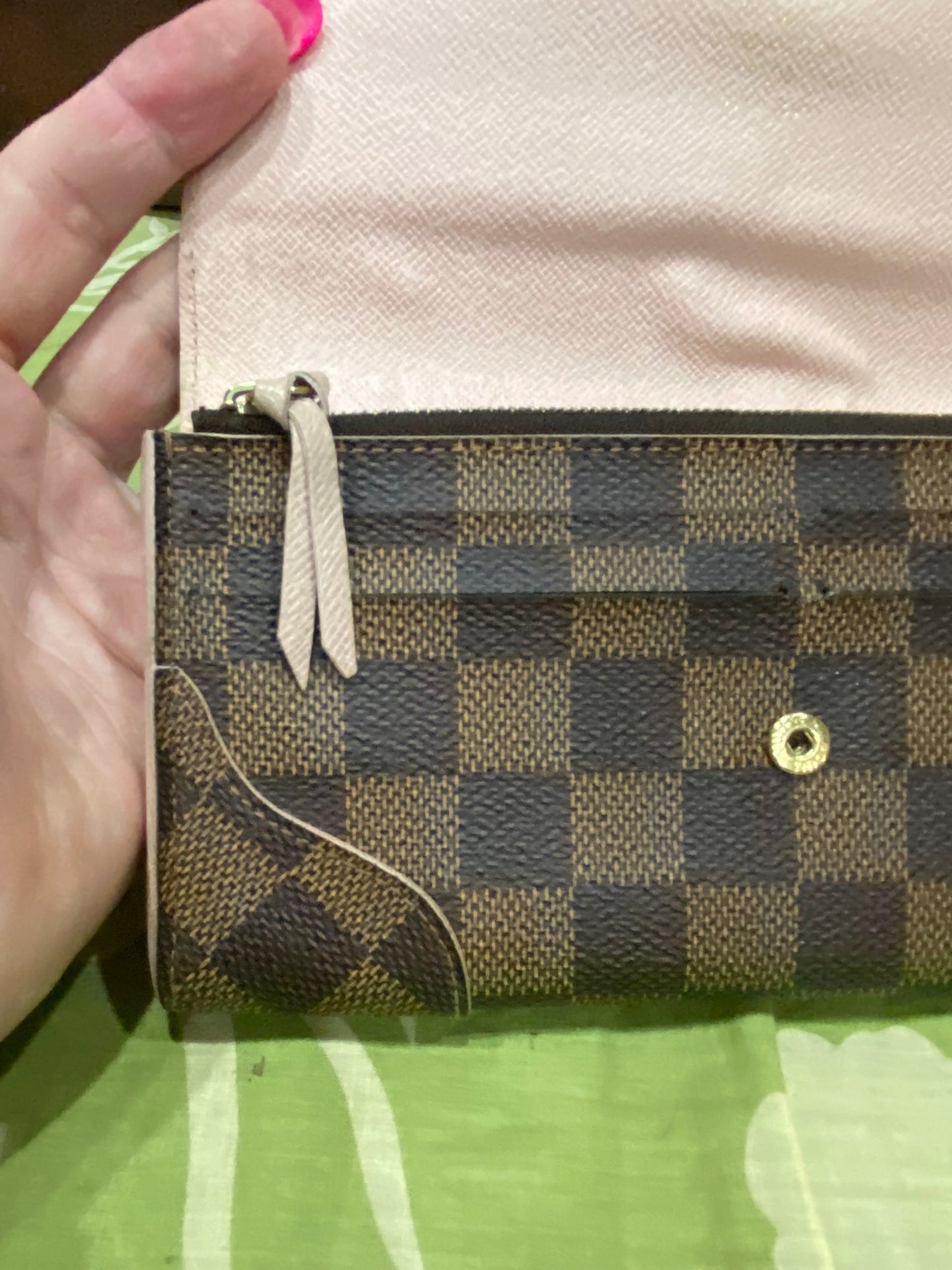 Caissa Wallet in Damier