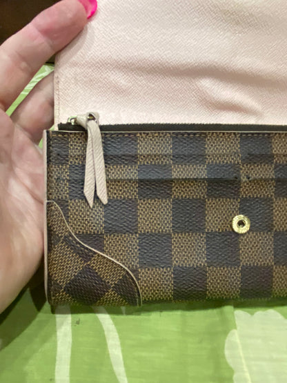 Caissa Wallet in Damier
