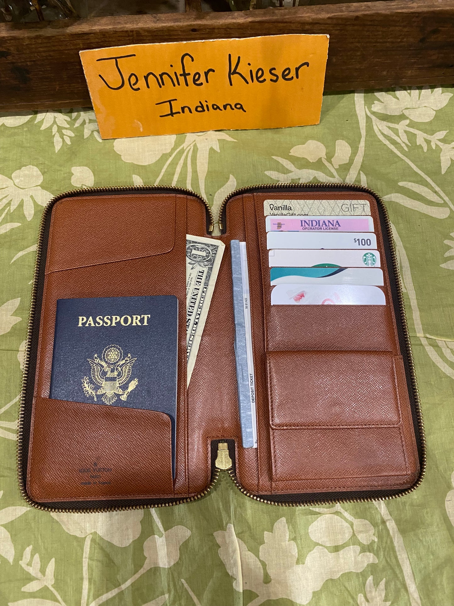 Daily Organizer Long Wallet