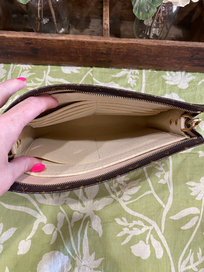 Limited Edition Game On Toiletry 26