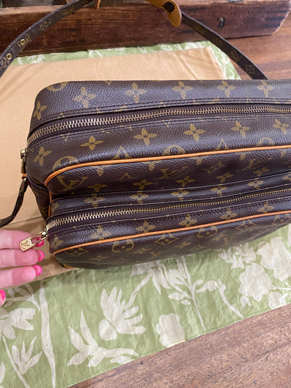 Nile Crossbody