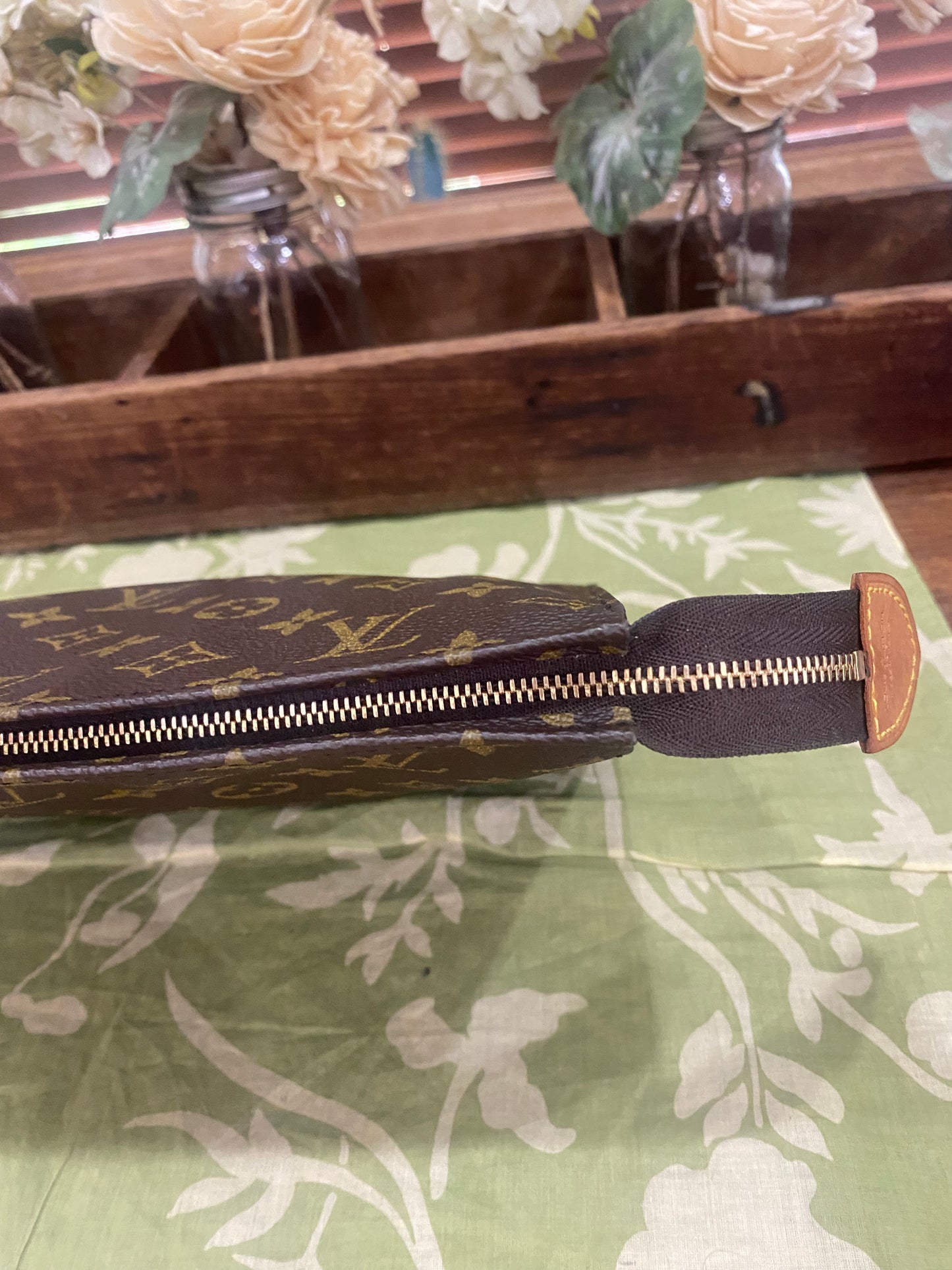 Vintage Toiletry 26