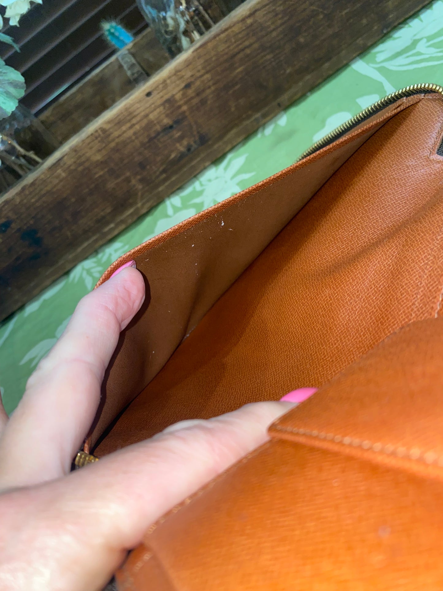 Daily Organizer Long Wallet