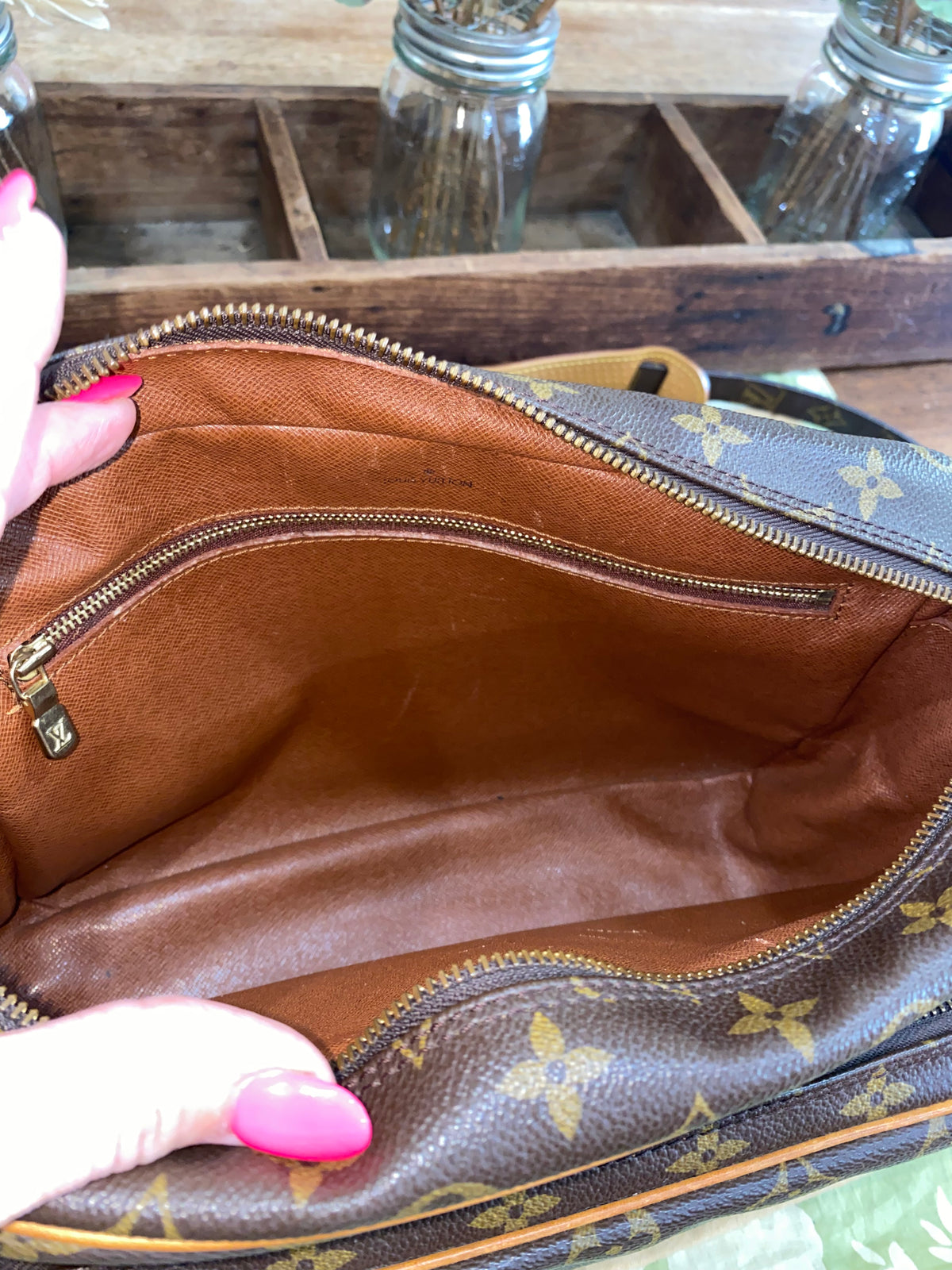 Nile Crossbody