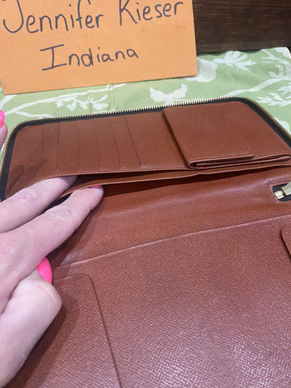 Daily Organizer Long Wallet
