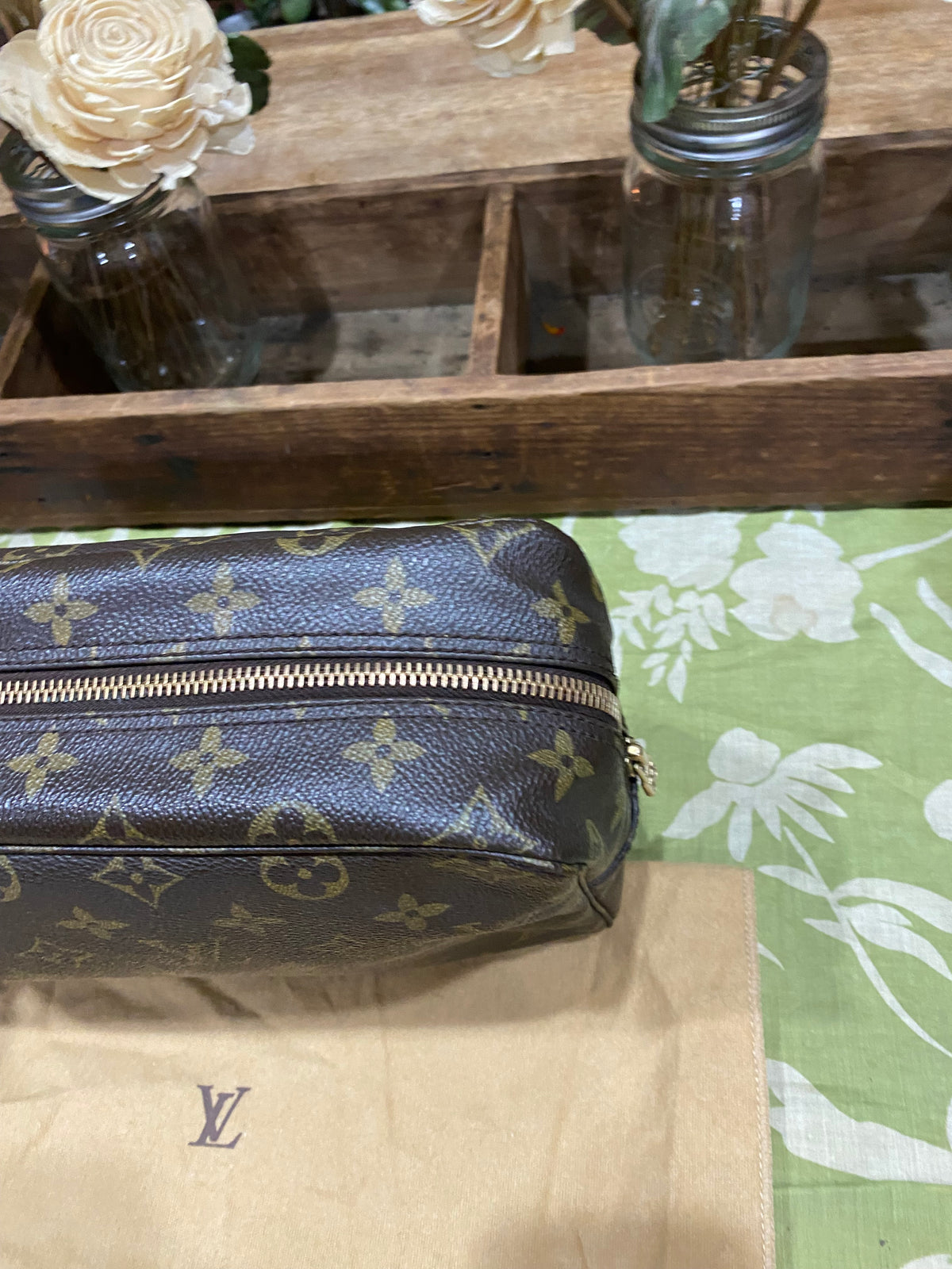 Vintage Trousse 28
