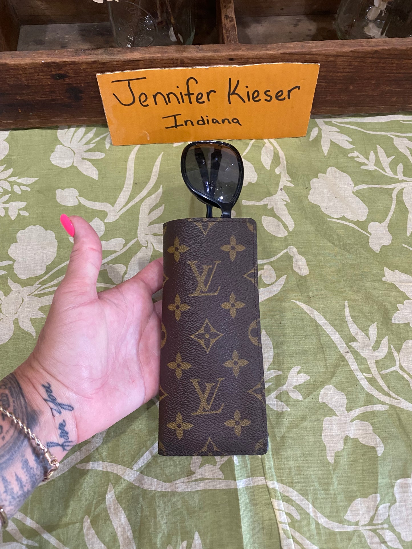 Vintage Simple Glasses Case