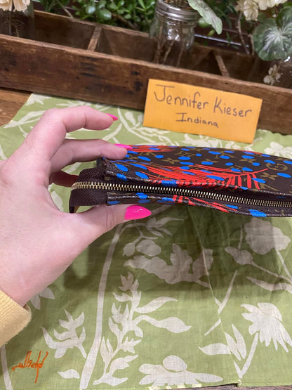 LE Jungle Toiletry 26