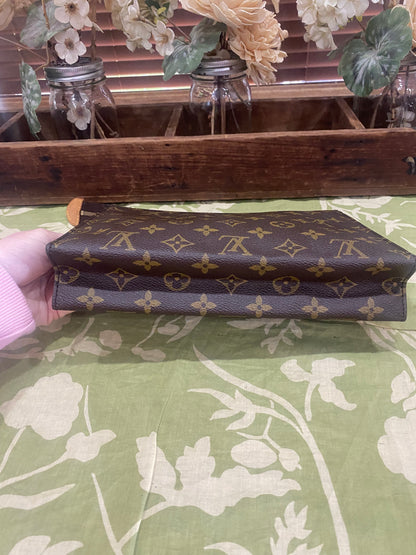 Vintage Toiletry 26