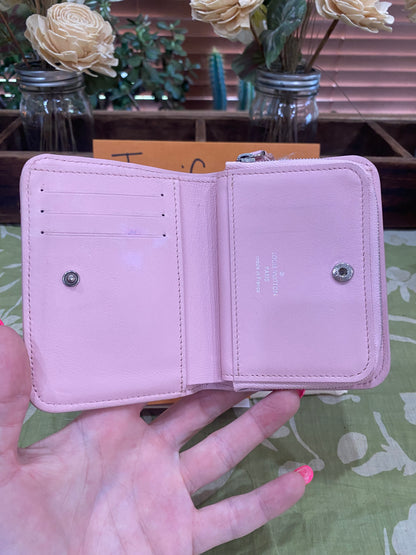 New Wave Calf Leather Compact Wallet in Rose Ballerine
