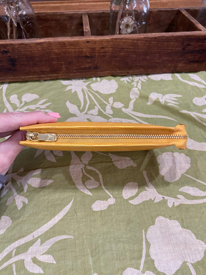 Toiletry 15 (Epi leather in Tassil Yellow)