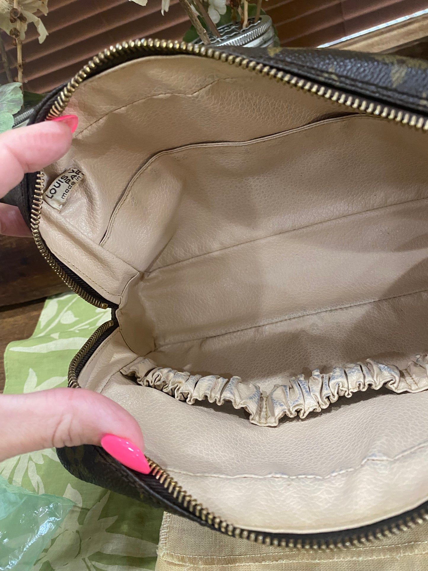 Vintage Trousse 23