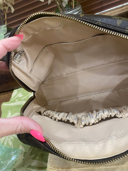 Vintage Trousse 23