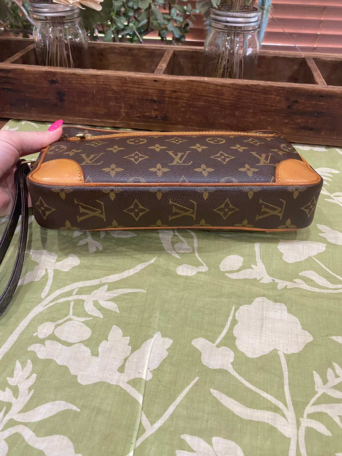Vintage Marly Dragonne GM Wristlet Clutch